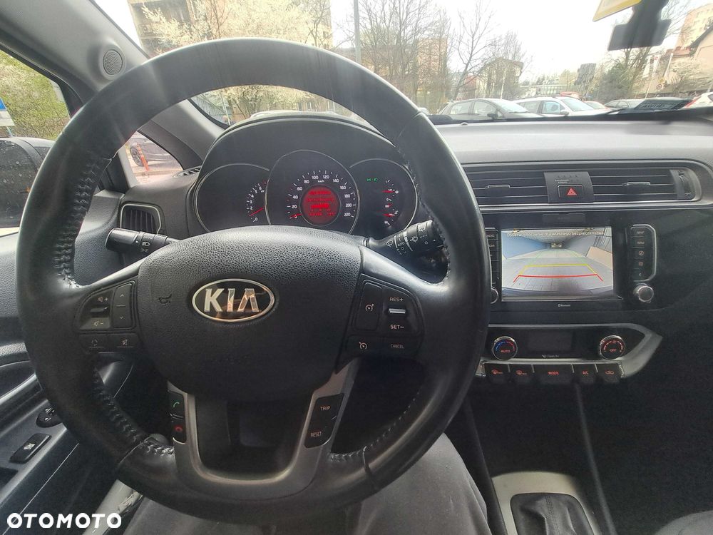 Kia Rio - 3