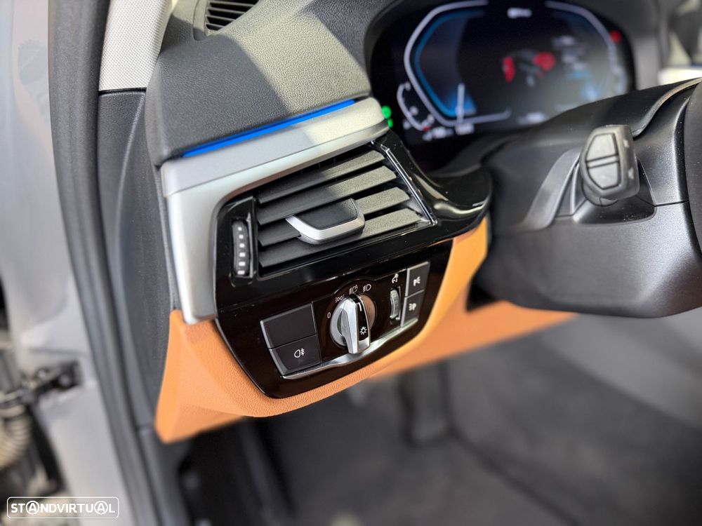 BMW 520 e Aut. Luxury Line - 9