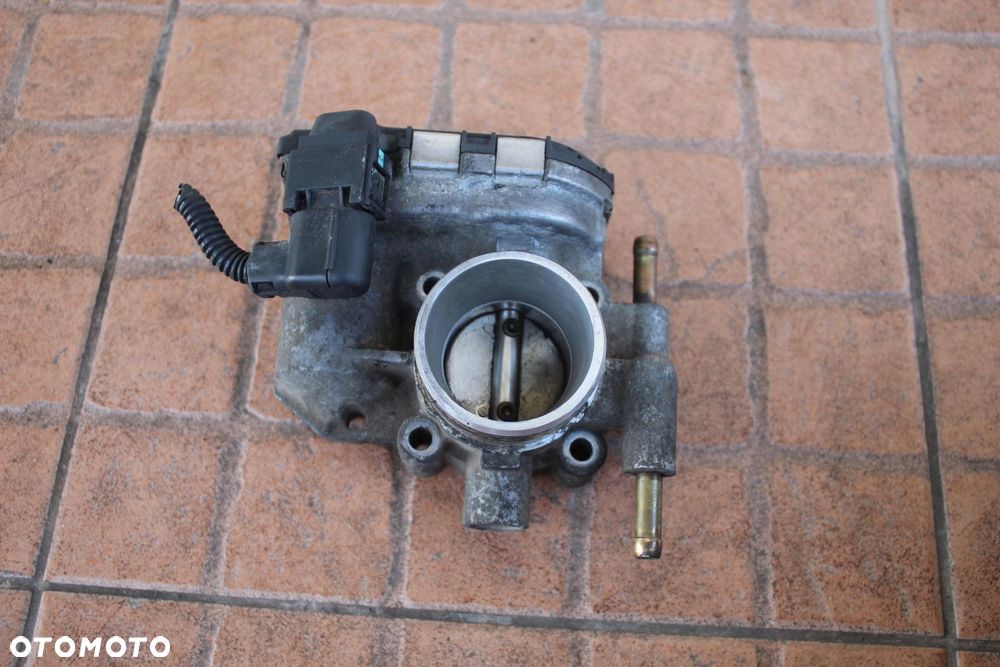 PRZEPUSTNICA OPEL CORSA D 1.0 24420536 0280750133 - 2