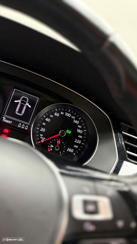 VW Passat Variant 1.6 TDI (BlueMotion ) DSG Comfortline - 11