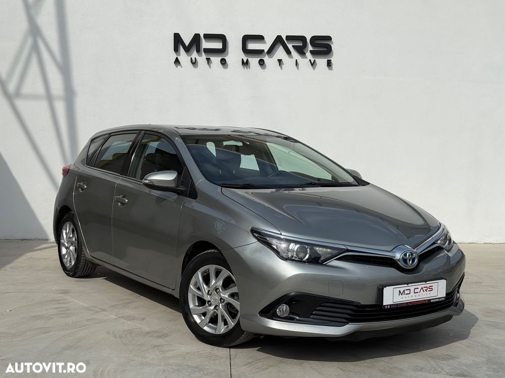 Toyota Auris 1.8 L VVT-i Sol+ - 1