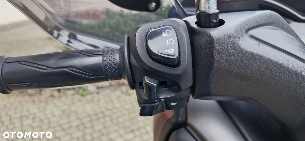 Yamaha X-max - 14