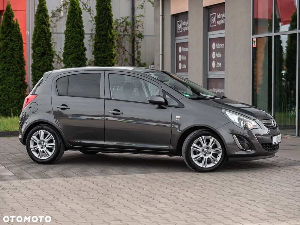 Opel Corsa 1.4 16V Innovation - 10