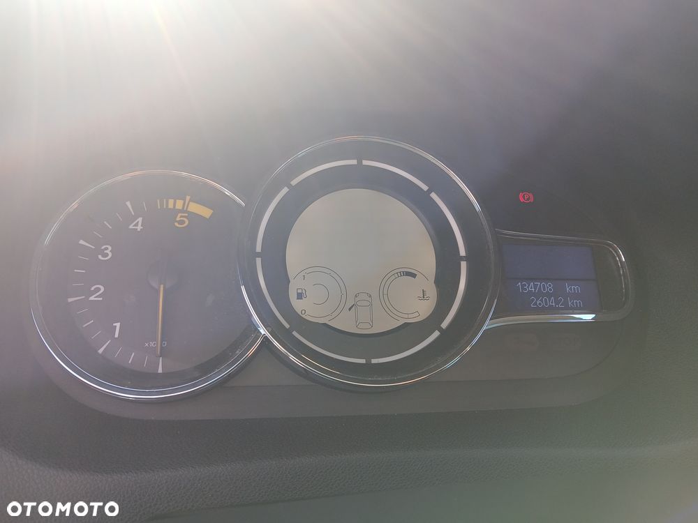 Renault Megane 1.5 dCi Limited - 8