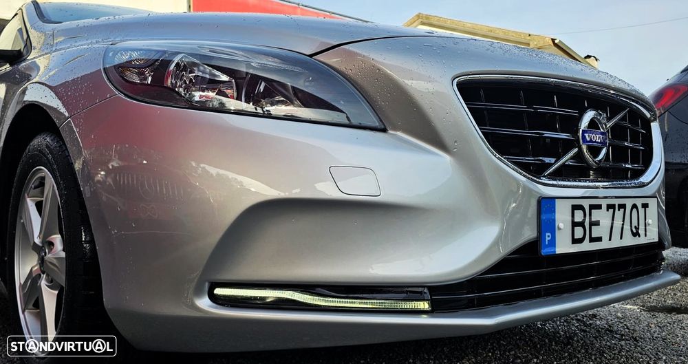 Volvo V40 D2 Kinetic - 13