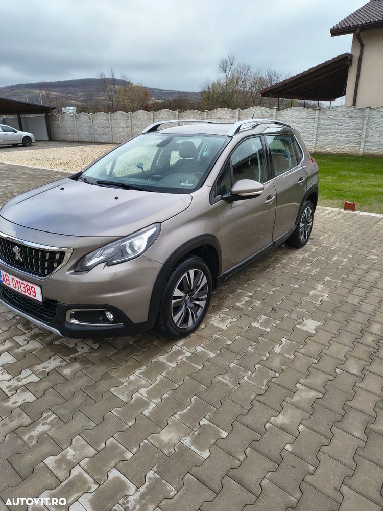 Peugeot 2008 1.2 PureTech Turbo EAT6 S&S Allure - 11