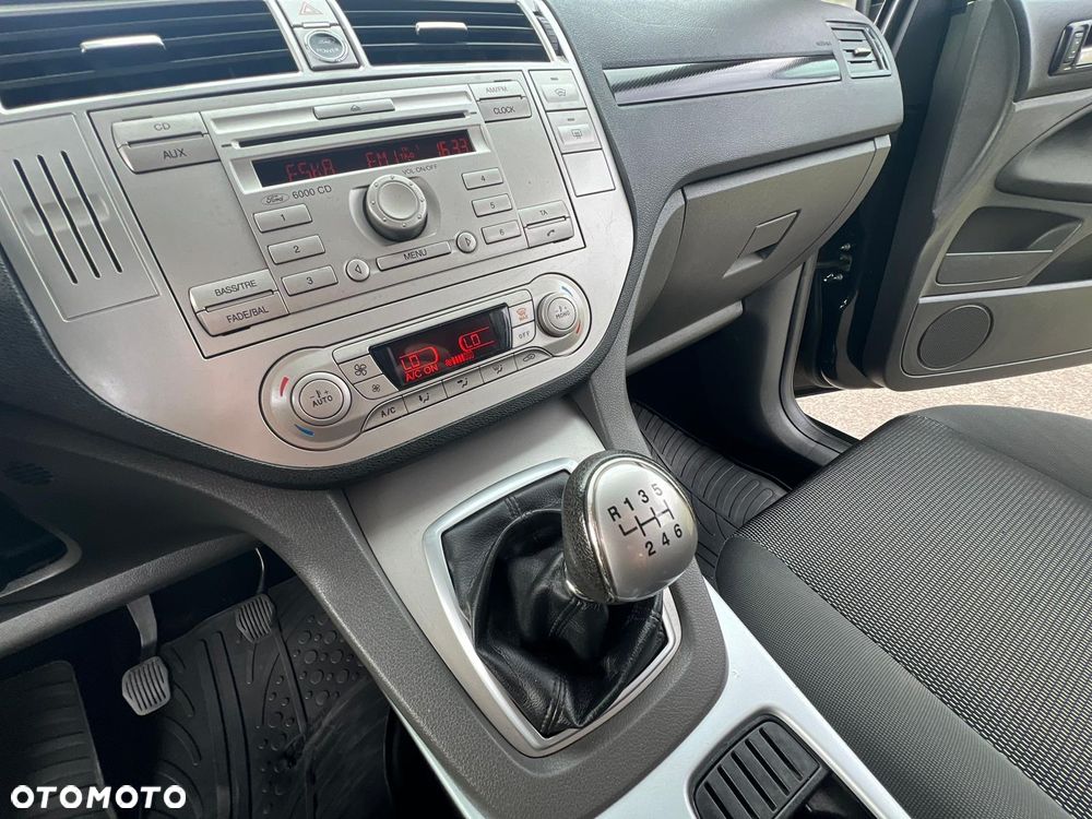 Ford Kuga 2.0 TDCi Titanium - 36
