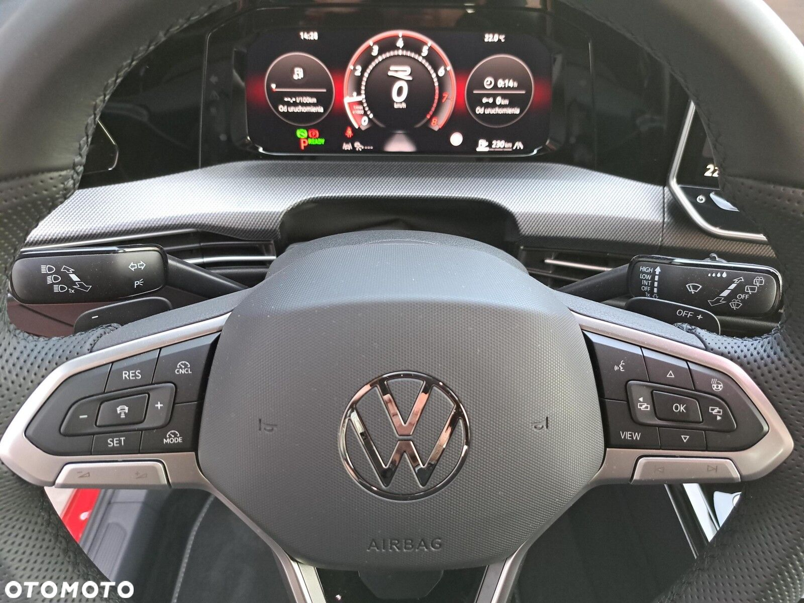 Volkswagen Golf - 25