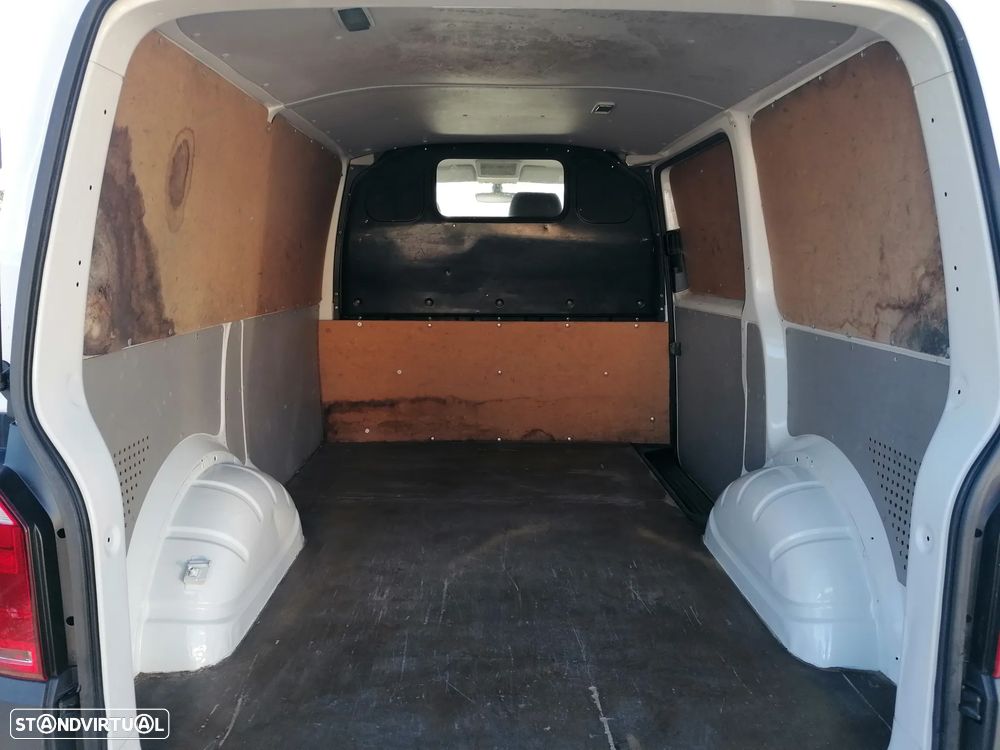 VW Transporter 2.0TDI - 7