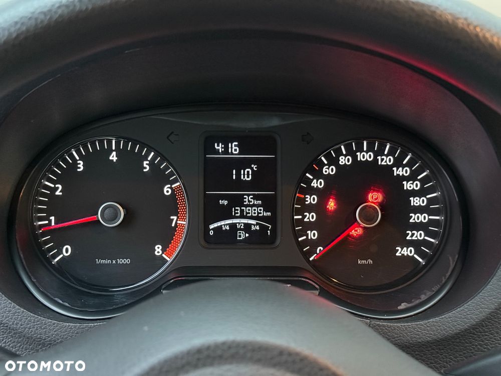 Volkswagen Polo - 17