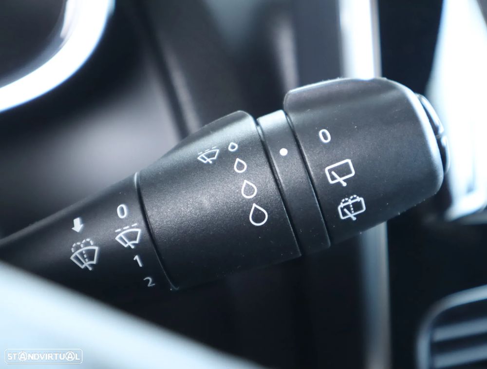 Renault Clio 0.9 TCe Limited Bi-Fuel - 33