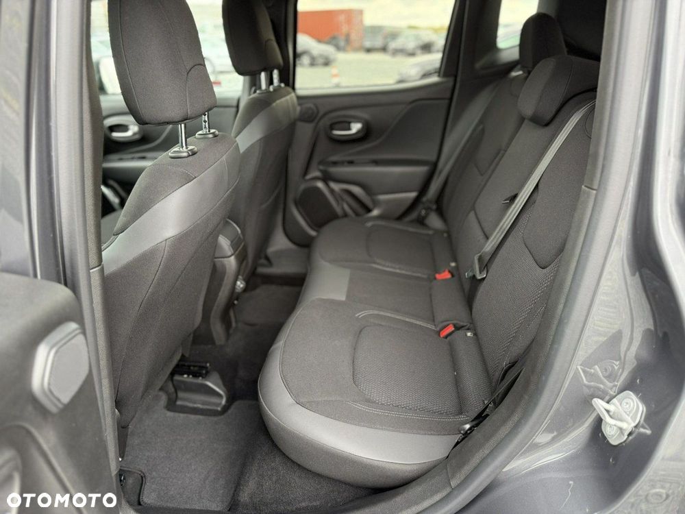 Jeep Renegade - 11