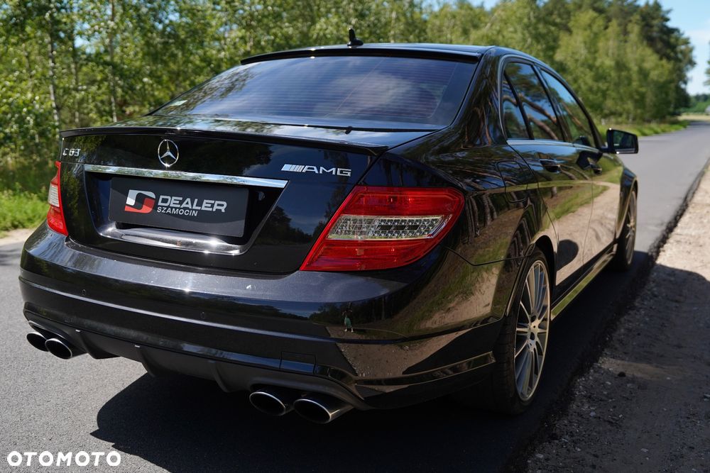 Mercedes-Benz Klasa C 63 AMG 7G-TRONIC SPORT EDITION - 26