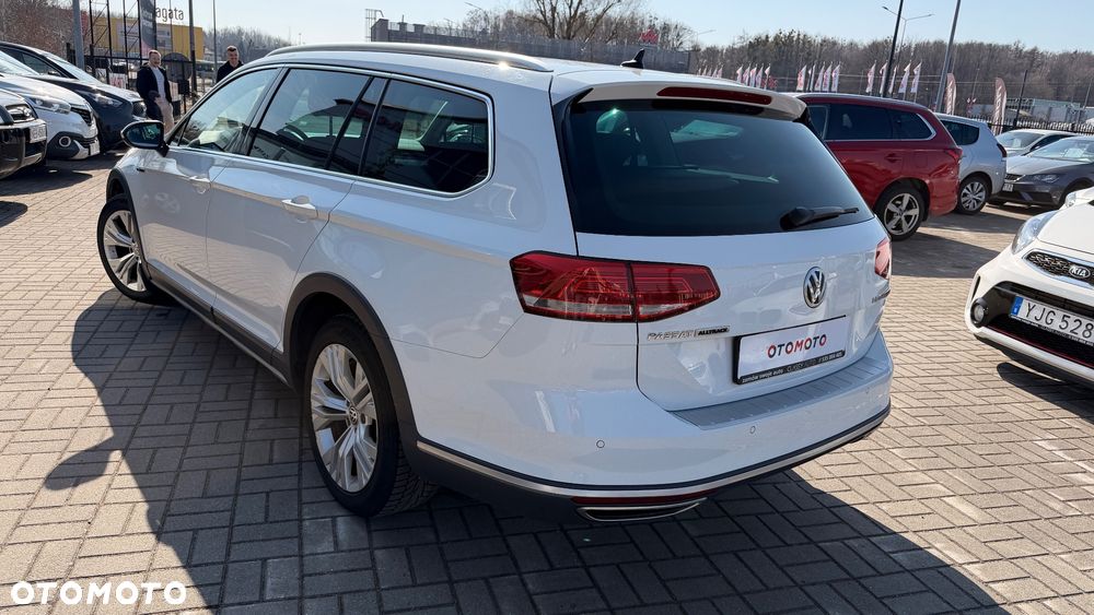 Volkswagen Passat Alltrack 2.0 TDI SCR 4Motion DSG - 5