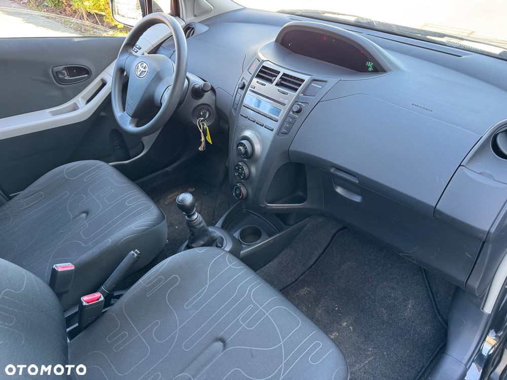 Toyota Yaris 1.33 VVT-i Cool - 6