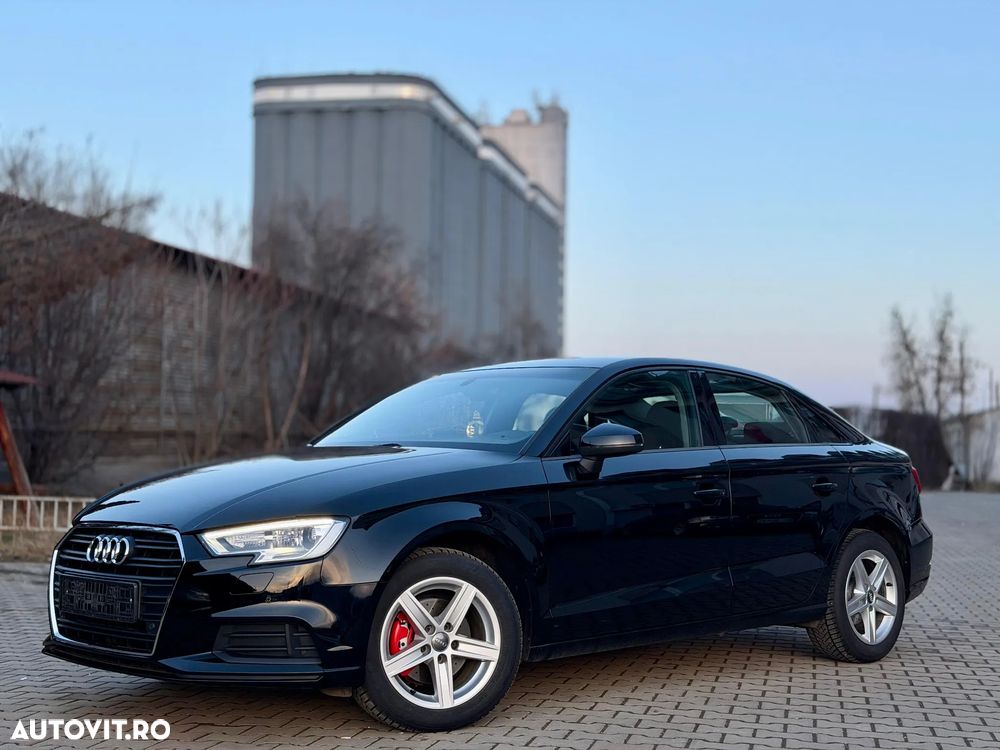Audi A3 2.0 TDI S tronic Sport - 1