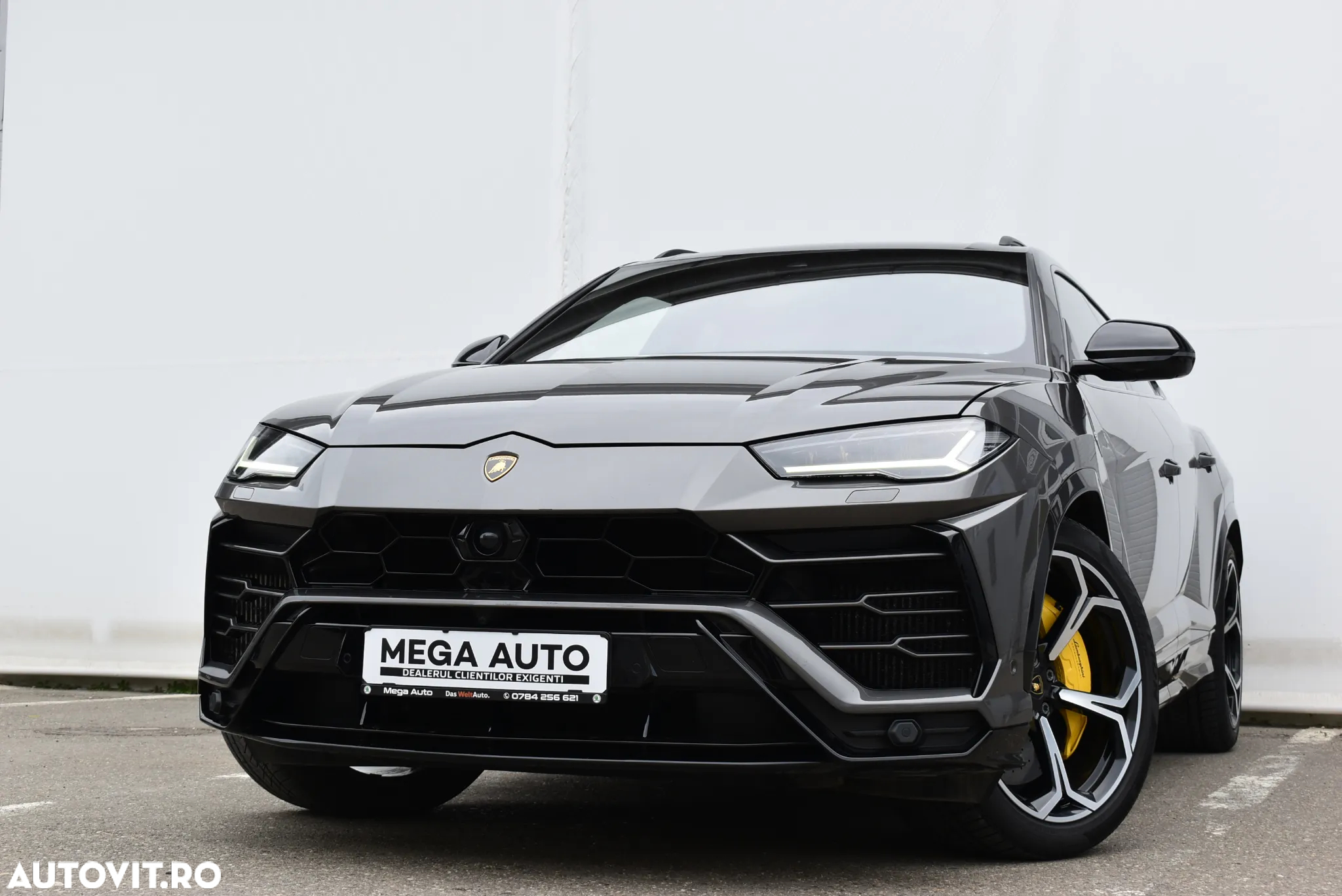 Lamborghini URUS - 2