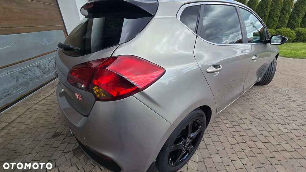 Kia Ceed - 18