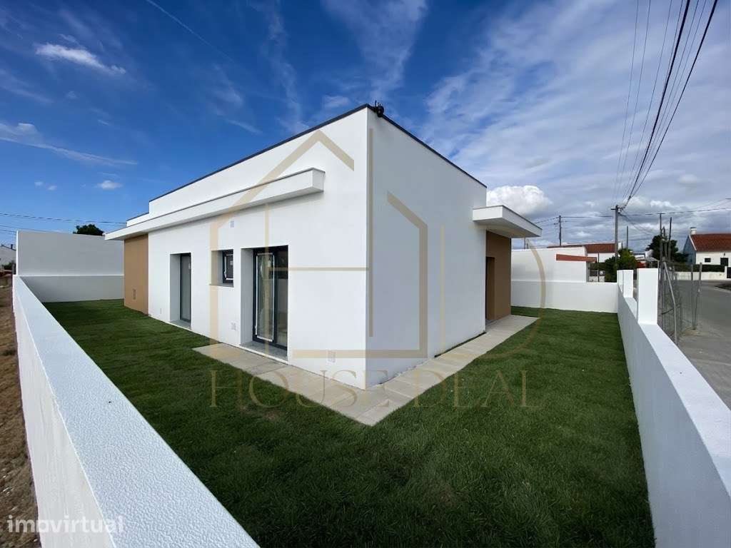 Moradia Isolada T3 com Garagem. Pinhal do General. Fernão Ferro