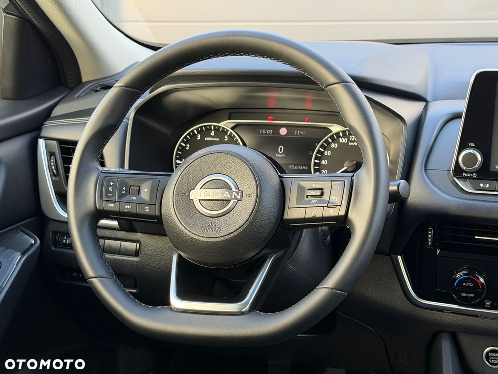 Nissan Qashqai 1.3 DIG-T MHEV N-Connecta - 24