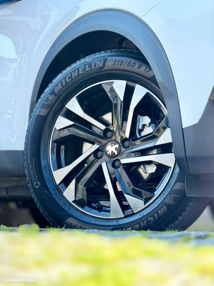 Peugeot 2008 1.2 PureTech Allure - 29