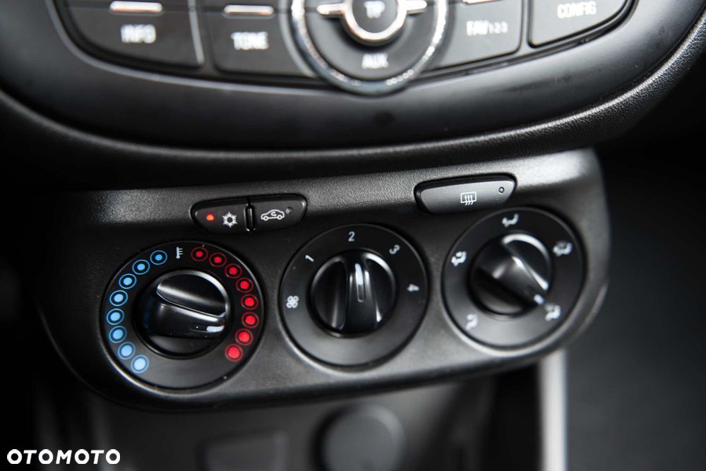 Opel Corsa 1.4 Enjoy - 23