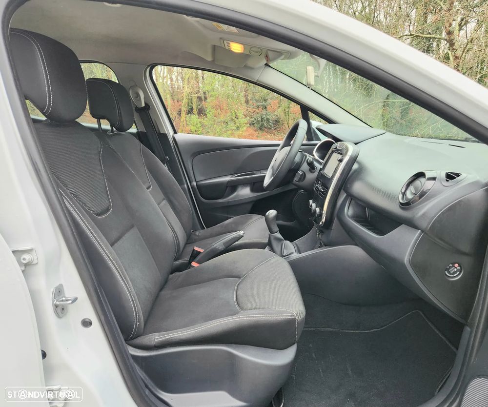 Renault Clio 0.9 TCE Limited - 11
