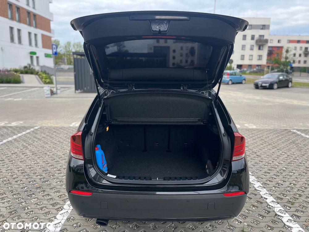 BMW X1 sDrive18d - 26