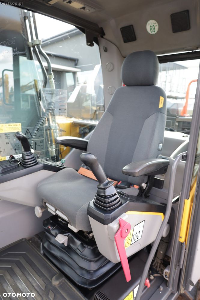 Volvo EC140EL - 19
