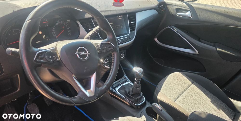 Opel Crossland X - 18