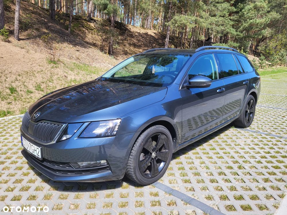 Skoda Octavia 1.6 TDI DSG Ambition - 2