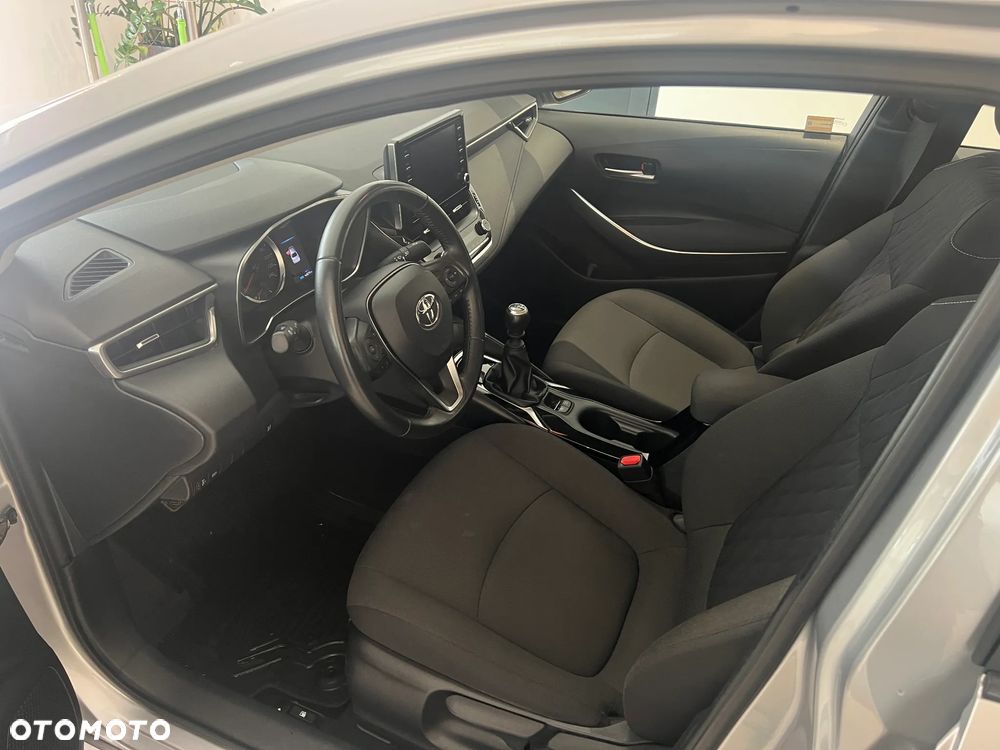 Toyota Corolla 1.5 Comfort - 10