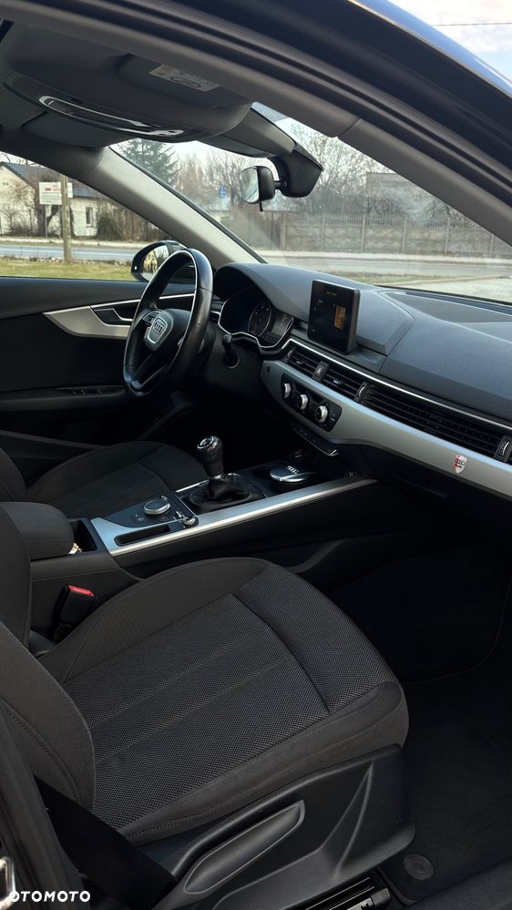 Audi A4 Avant - 16