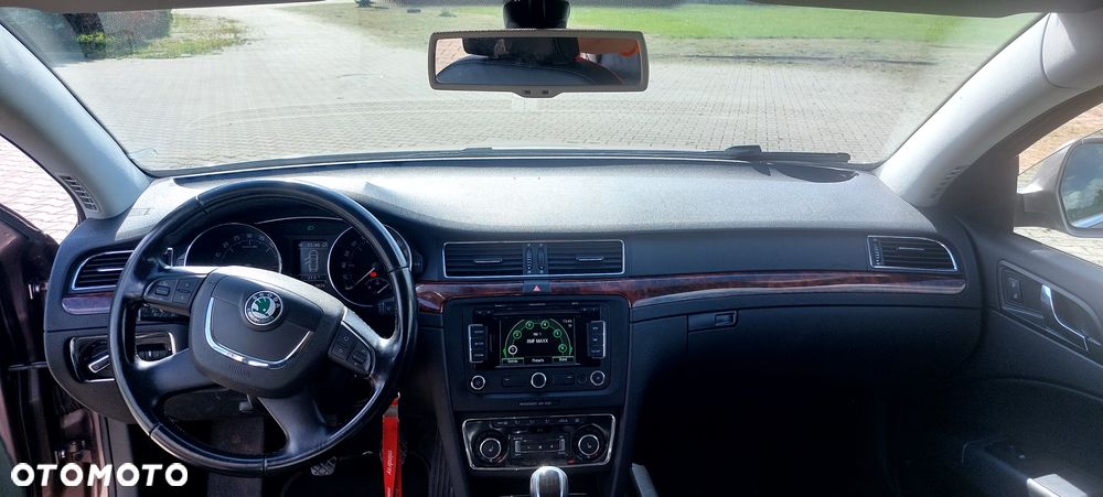 Skoda Superb 1.6 TDI Comfort / Active Greenline - 5