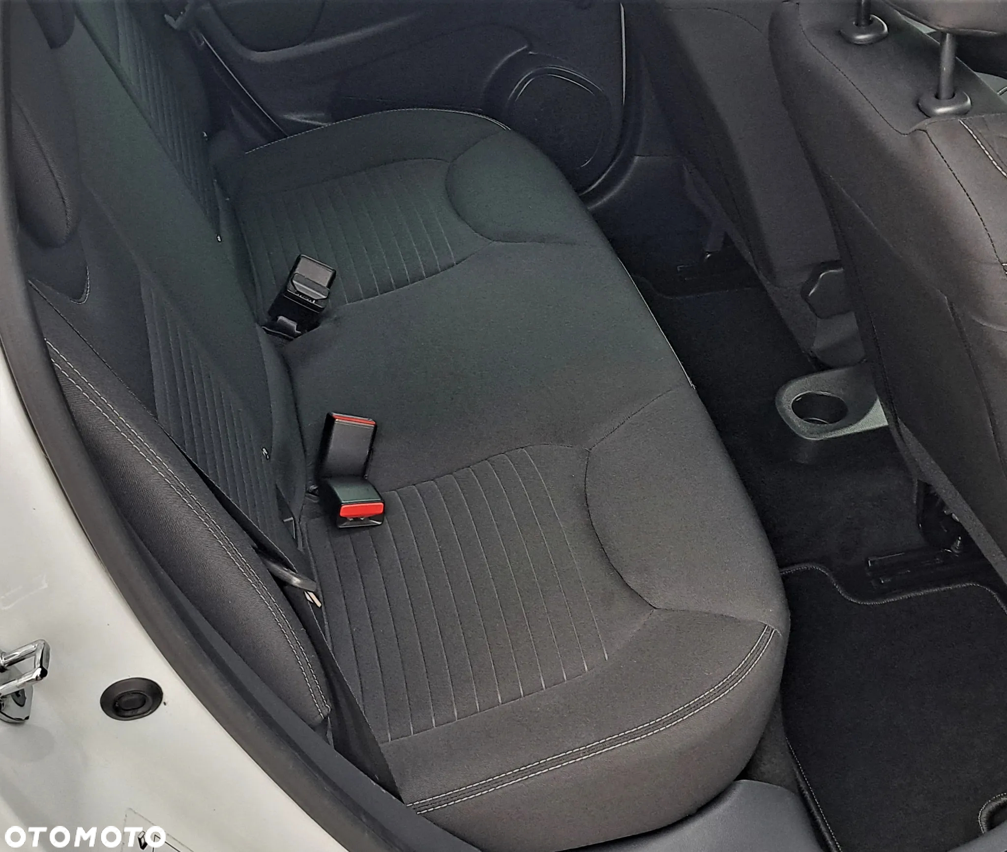 Renault Clio 1.2 16V Limited - 23