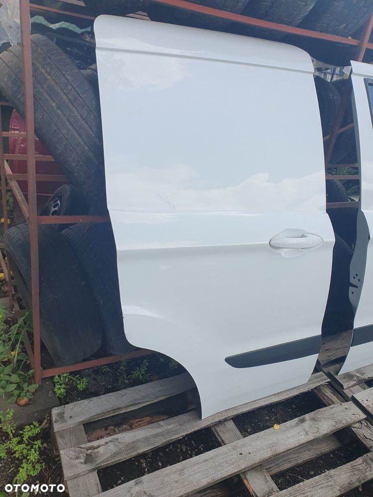 DRZWI PRAWE PRZESUWNE FORD TRANSIT COURIER 14-23 KOD LAKIERU FROZEN WHITE 7VTAWWA - 5