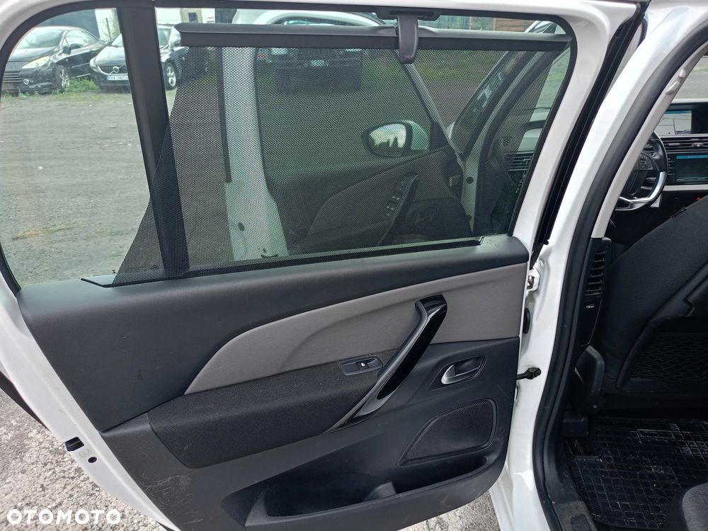Citroën C4 Picasso 1.2 PureTech Shine S&S - 9