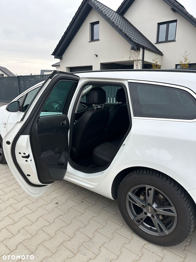 Opel Astra 1.4 Turbo ENERGY - 20