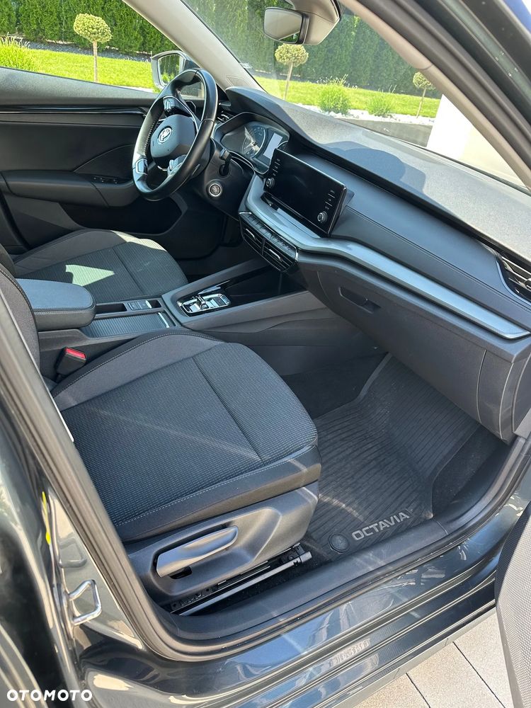 Skoda Octavia 2.0 TDI Ambition DSG - 10