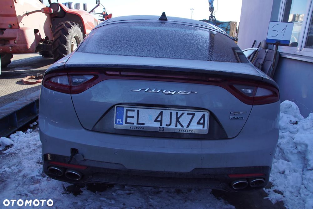 KIA STINGER GT 2018 3.3 GDI 370 KM 4X4 2018 123 TYŚ KM LAKIER C4S na części maska pas lampa zderzak błotnik drzwi klapa silnik skrzynia amortyzator półoś alternator rozrusznik led lusterko felga dyfer dyferencjał sterownik komputer moduł szyba - 25