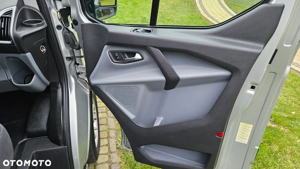 Ford Custom 2,2TDCI 155KM - 29