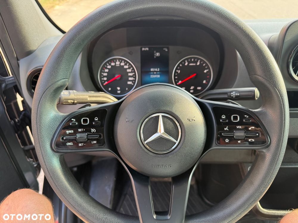 Mercedes-Benz Sprinter 319 L2h2 Brygadowka 6 osób 3.0 190 km Automat - 21