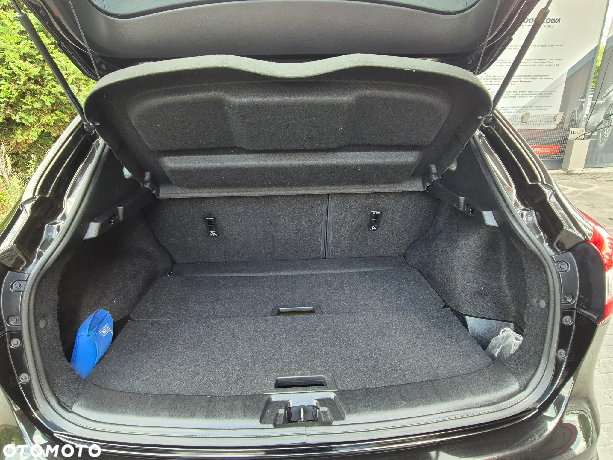 Nissan Qashqai 1.2 DIG-T N-Vision - 27