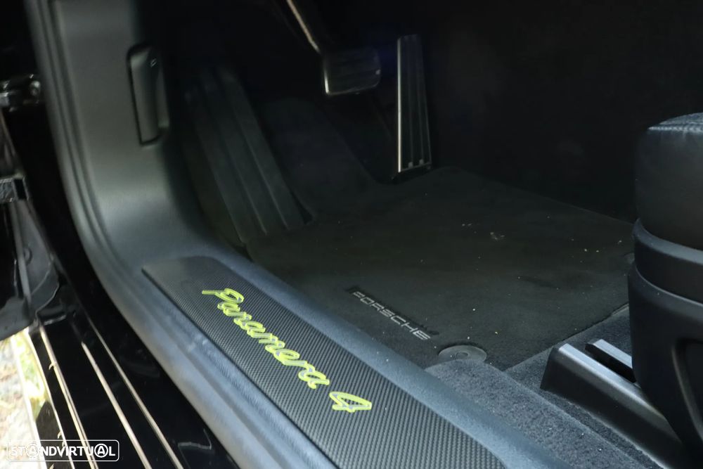Porsche Panamera - 57