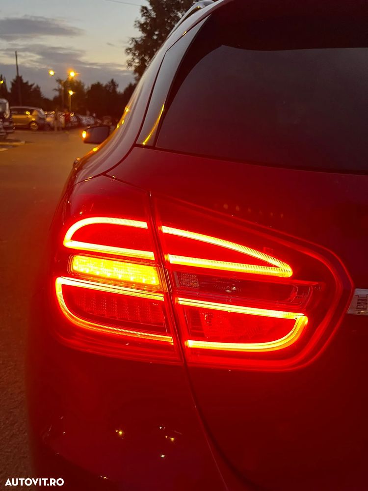 Mercedes-Benz GLA 200 (CDI) d 4Matic 7G-DCT AMG Line - 32