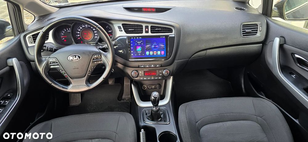 Kia Ceed 1.6 CRDi 128 Dream-Team Edition - 5