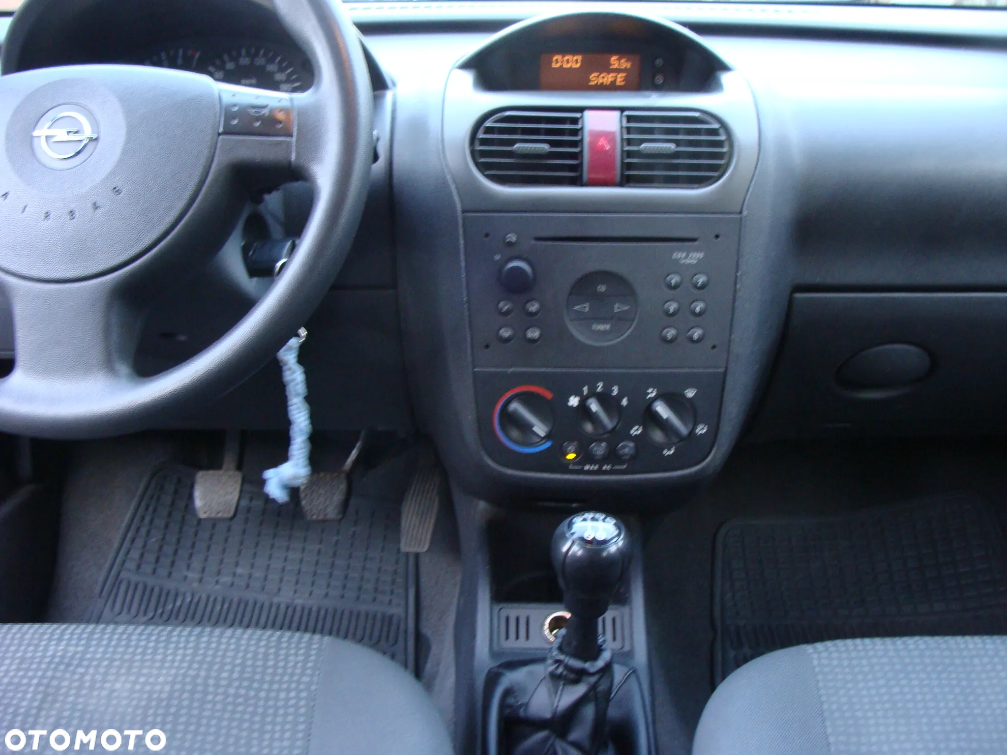 Opel Corsa 1.2 16V Comfort - 7