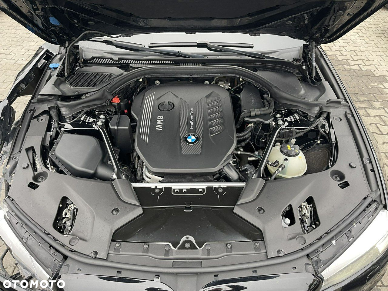 BMW Seria 5 530d xDrive Touring Sport Line - 13