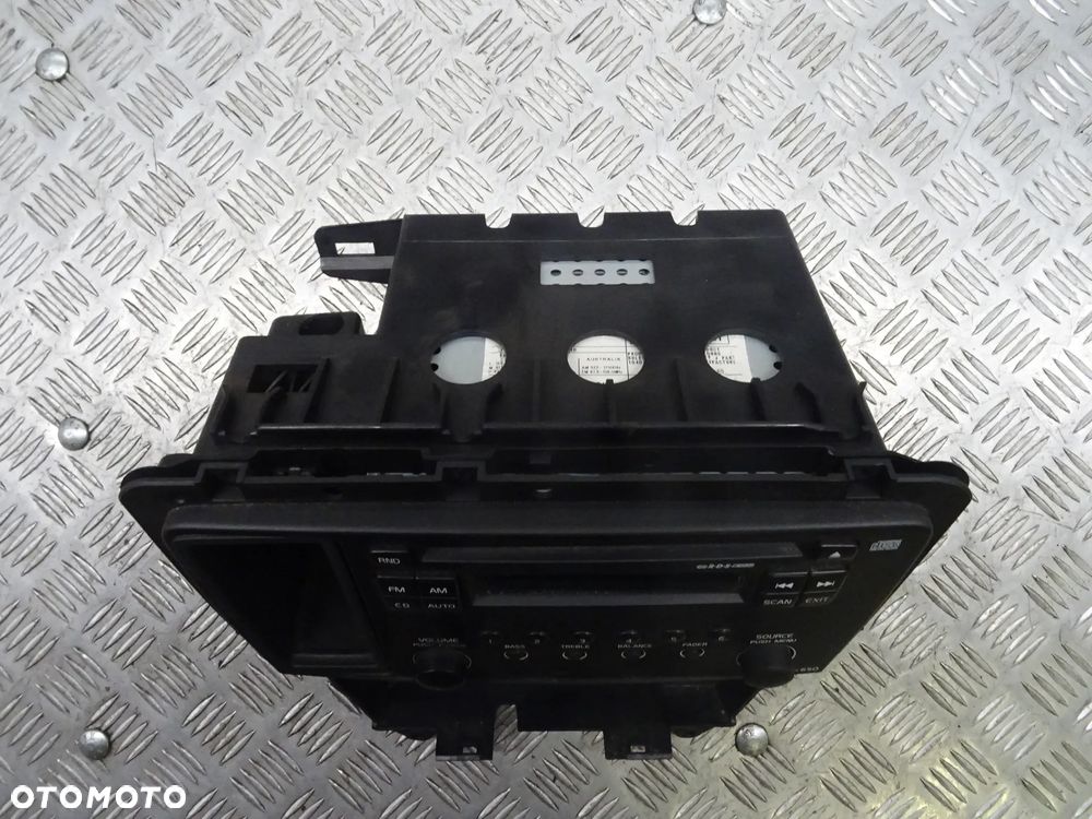 VOLVO XC70 01-07 2.5T 210KM RADIOODTWARZACZ 30745812-1 - 2