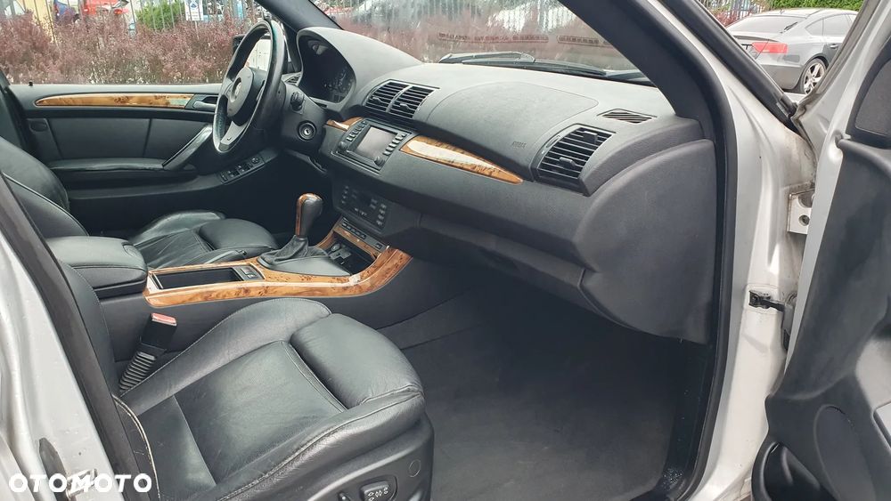 BMW X5 4.4 i Edition Exclusive - 7
